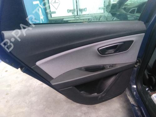 Rudehejsemotor bagstkærm højre SEAT LEON ST (5F8) 1.4 TSI | BP13058334E22 