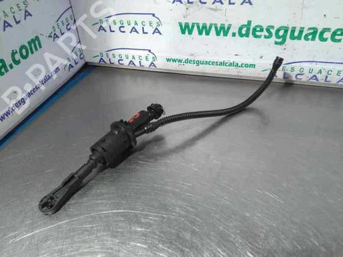 Used Clutch slave cylinder Clutch slave cylinder 14353778 14353778