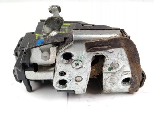 Rear left lock TOYOTA AURIS (_E18_) 2.0 D-4D (ADE186_, ADE186R) | BP19806752C100 