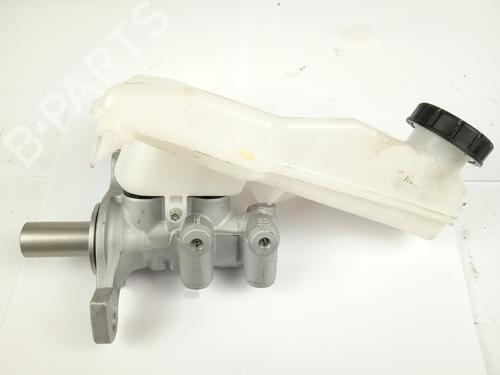 Used Brake master cylinder OPEL CORSA F (P2JO) 1.2 (68) (101 hp) 17495513
