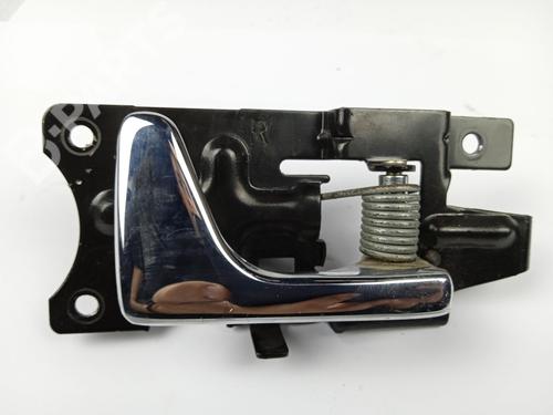 Used Rear right interior door handle LAND ROVER DISCOVERY II (L318) 2.5 Td5 4x4 (139 hp) 10518935
