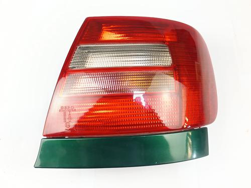 right-taillight-audi-a4-b5-8d2-1994-1995-1996-1997-1998-1999-2000-2001-33951879 main image