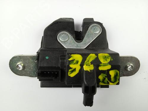 Used Tailgate lock OPEL CORSA E (X15) 1.4 (08, 68) (90 hp) 13938511