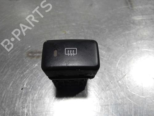 switch-nissan-pick-up-d22-1997-14349431 main image