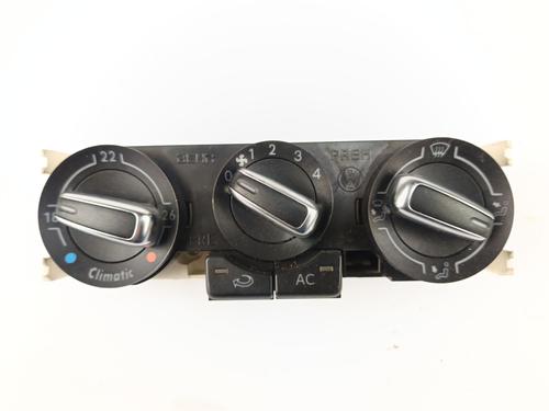Used Climate control VW POLO V (6R1, 6C1) 1.6 TDI (90 hp) 30696993