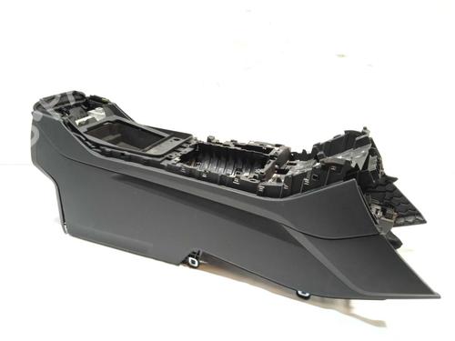 Used Middle console Middle console AUDI Q8 (4MN, 4MT) 45 TDi Mild Hybrid quattro (231 hp) 18485562 18485562