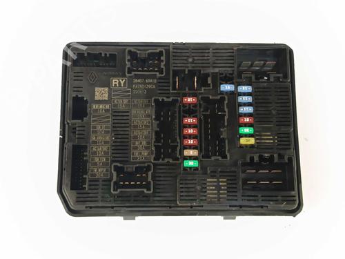 Used Fuse box Fuse box 37720384 37720384