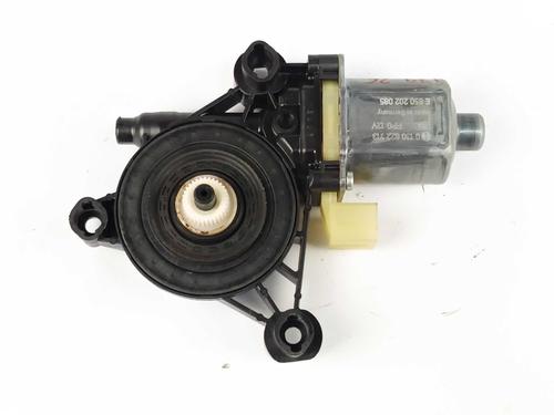 left-rear-window-motor-audi-a3-sportback-8va-8vf-2012-2013-2014-2015-2016-2017-2018-2019-2020-2021-33437352 main image