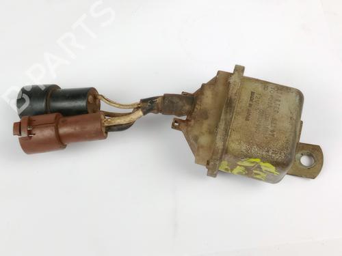 Used Electronic module TOYOTA LAND CRUISER (_J7_, _JL7_) 2.4 D (LJ70_, LJ70R) (72 hp) 26556972