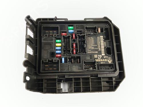 Used Fuse box Fuse box NISSAN JUKE (F16_) 1.0 (114 hp) 33981346 33981346
