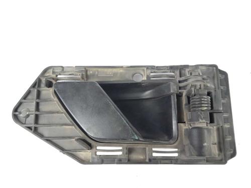 Used Front right interior door handle Front right interior door handle 15583908 15583908
