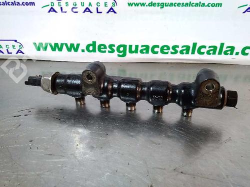 Used Injection rail FORD FOCUS C-MAX (DM2) [2003-2007]  10179425