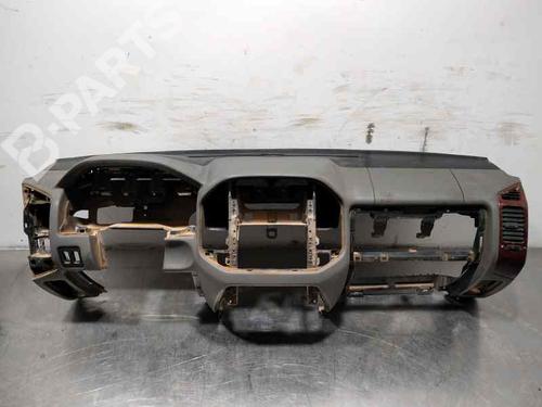 Used Dashboard MITSUBISHI PAJERO III (V7_W, V6_W) 3.2 Di-D (V68W, V78W) (165 hp) 10093039