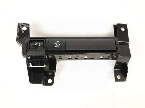 headlight-adjuster-motor-nissan-juke-f16_-2019-34138107 main image