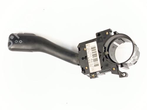 Used Headlight switch Headlight switch VW PASSAT B5.5 (3B3) 1.9 TDI (101 hp) 33054397 33054397