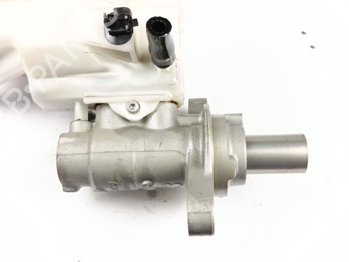 Brake master cylinder NISSAN QASHQAI II (J11, J11_) 1.3 DIG-T | BP30396577M77 
