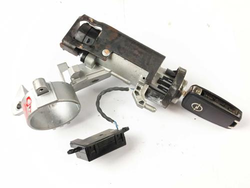 Used Ignition barrel Ignition barrel OPEL CORSA E (X15) 1.4 (08, 68) (90 hp) 30103753 30103753