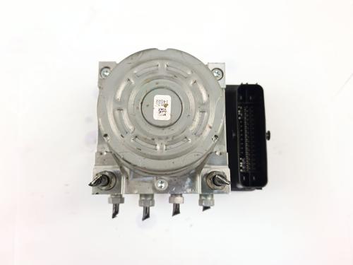 Used ABS pump JEEP AVENGER (J2) Electric (156 hp) 31586253