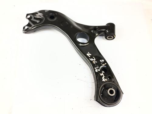 Used Left front suspension arm Left front suspension arm TOYOTA C-HR (_X1_) 1.8 Hybrid (ZYX10_, ZYX11_) (98 hp) 33977713 33977713