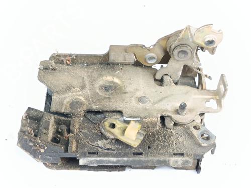 Used Front left lock RENAULT RAPID Box Body/MPV (F40_, G40_) 1.6 D (F404) (55 hp) 26650091