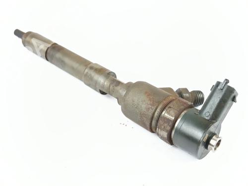 Used Injector OPEL CORSA E (X15) 1.3 CDTI (08, 68) (75 hp) 32068109