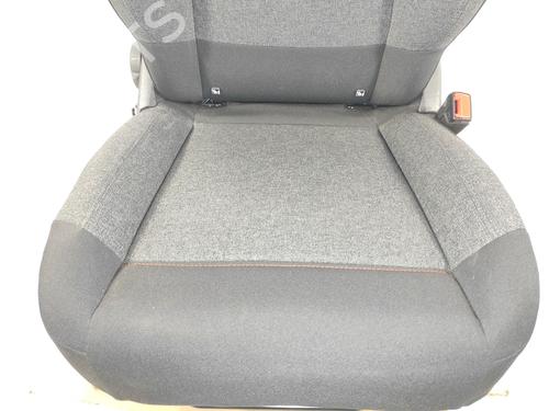 Right front seat CITROËN C5 AIRCROSS (A_) 1.2 PureTech 130 (ARHNSJ) | BP16935714C16 