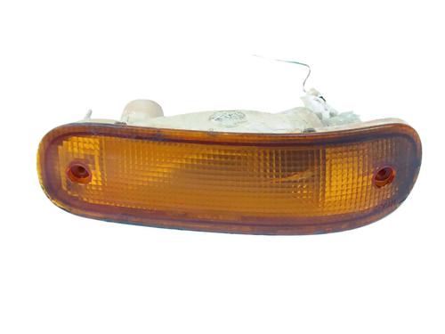 Blinklys fortil venstre Blinklys fortil venstre NISSAN TERRANO II (R20) 2.7 TD 4WD (101 hp) 37174935 37174935