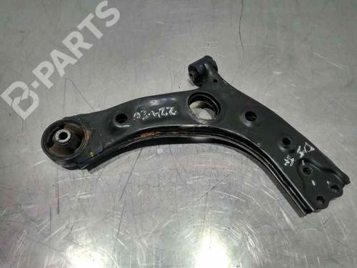 Used Right front suspension arm KIA SORENTO II (XM) [2009-2016]  10752211