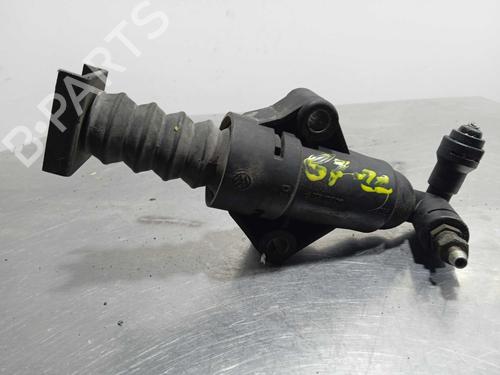 Used Clutch slave cylinder Clutch slave cylinder 14349610 14349610