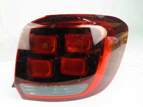 right-taillight-dacia-sandero-ii-2012-28620869 main image