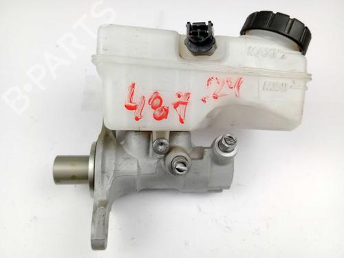 Used Brake master cylinder Brake master cylinder RENAULT CAPTUR I (J5_, H5_) 0.9 TCe 90 (90 hp) 19903254 19903254