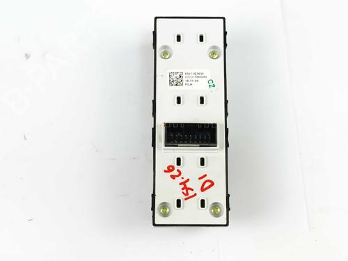 Left front window switch HYUNDAI i30 (PDE, PD, PDEN) 1.6 CRDi | BP33127839I27 - Image 2