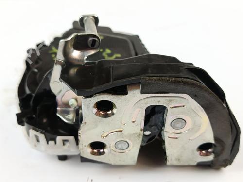 Rear left lock TOYOTA YARIS (_P13_) 1.5 Hybrid (NHP130_, NHP130) | BP28514856C100