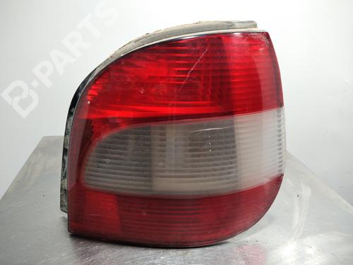 Used Right taillight RENAULT SCÉNIC I MPV (JA0/1_, FA0_) 1.9 dCi (JA05, JA1F) (102 hp) 9983712