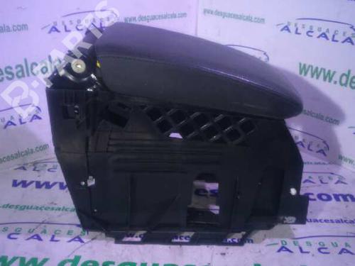 Used Armrest / Center console Armrest / Center console VW SCIROCCO III (137, 138) 2.0 TDI (140 hp) 10989332 10989332