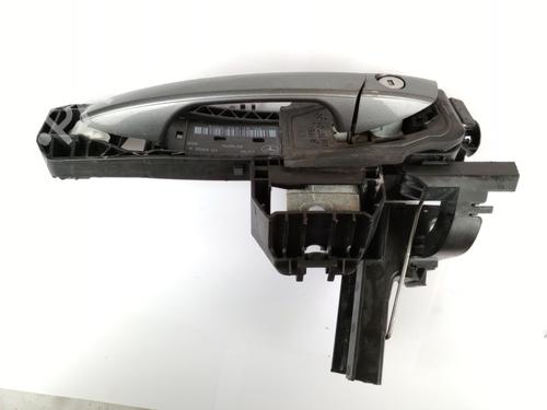 Used Front left exterior door handle MERCEDES-BENZ GLA-CLASS (X156) GLA 200 CDI / d (156.908) (136 hp) 25934168