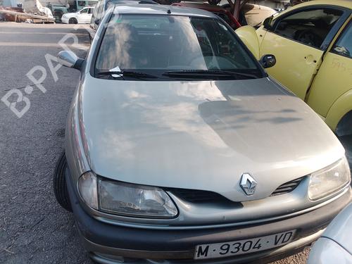 Left taillight RENAULT LAGUNA I (B56_, 556_) 1.8 | BP30748393C34 