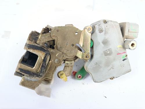 Rear right lock NISSAN TERRANO II (R20) 2.7 TDi 4WD | BP27244424C99 