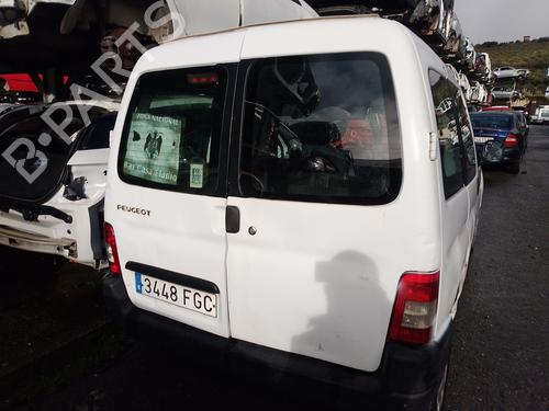 Right headlight PEUGEOT PARTNER MPV (5_, G_) 1.9 D | BP32228575C29