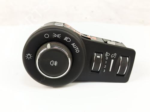 Lichtschalter für JEEP COMPASS (MP, M6, MV, M7) 1.4 MultiAir (140 hp) 30790903