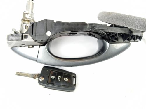 front-left-exterior-door-handle-seat-leon-st-5f8-20-cupra-5n0837017e-2012-2013-2014-2015-2016-2017-2018-2019-2020-10416723 main image