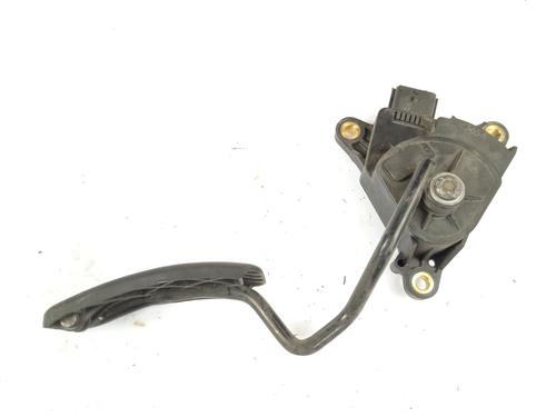 Used Pedal RENAULT CLIO III (BR0/1, CR0/1) 1.5 dCi (BR17, CR17) (86 hp) 18418958