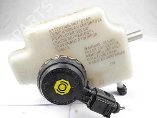 Brake master cylinder VW CADDY IV Box Body/MPV (SAA, SAH) 2.0 TDI | BP16704513M77 