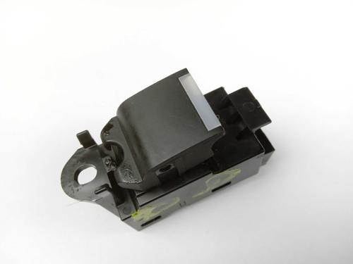 Used Right front window switch Right front window switch LAND ROVER RANGE ROVER SPORT II (L494) 3.0 TDV6 4x4 (258 hp) 12071190 12071190