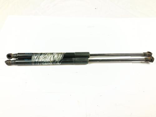 Used Tailgate lift support TOYOTA YARIS (_P13_) 1.5 Hybrid (NHP130_, NHP130) (101 hp) 28514851