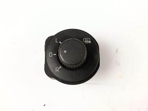 Used Mirror switch SKODA RAPID (NH3, NK3, NK6) 1.6 TDI (105 hp) 31680539