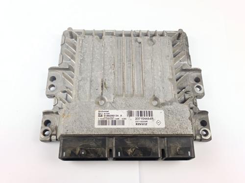 Used Engine control unit (ECU) DACIA DUSTER (HS_) 1.5 dCi (109 hp) 31882862