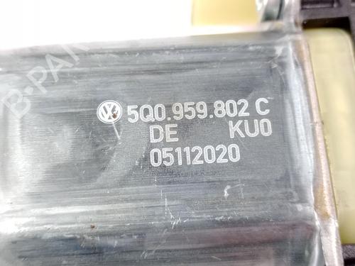 Right front window motor SEAT LEON Sportstourer (KL8, KLD) 1.5 eTSI | BP22927585E20 