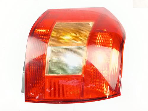 Højre baglygte TOYOTA COROLLA (_E12_) 2.0 D-4D (CDE120R, CDE120L_) (116 hp) 31801460