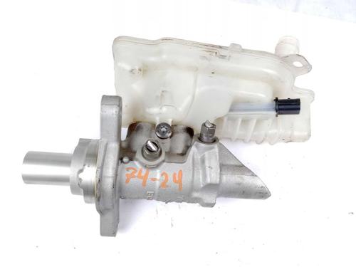 Used Brake master cylinder Brake master cylinder 17673313 17673313